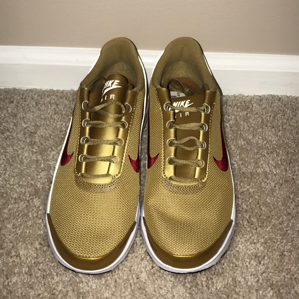 Nike Air Max Jewel - WOMENS 7.5